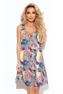 377-3 Trapezowa sukienka z dekoltem - kolorowy wzór